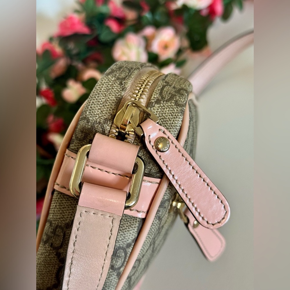 Stunning Gucci GG Supreme Canvas Crossbody Camera Bag Beige Pink - Picture 9 of 16